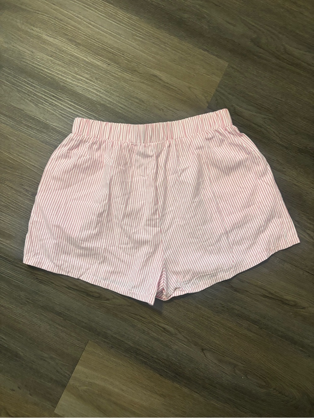 High-Waist Pink Striped Shorts with Elastic Waist